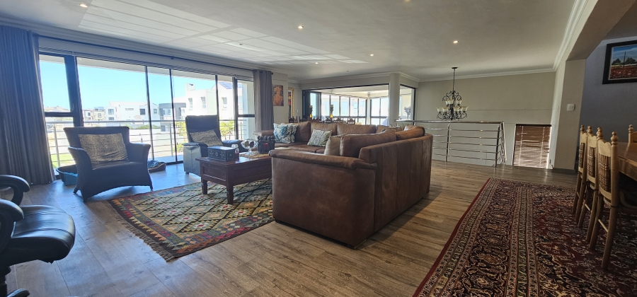 4 Bedroom Property for Sale in Calypso Beach Western Cape